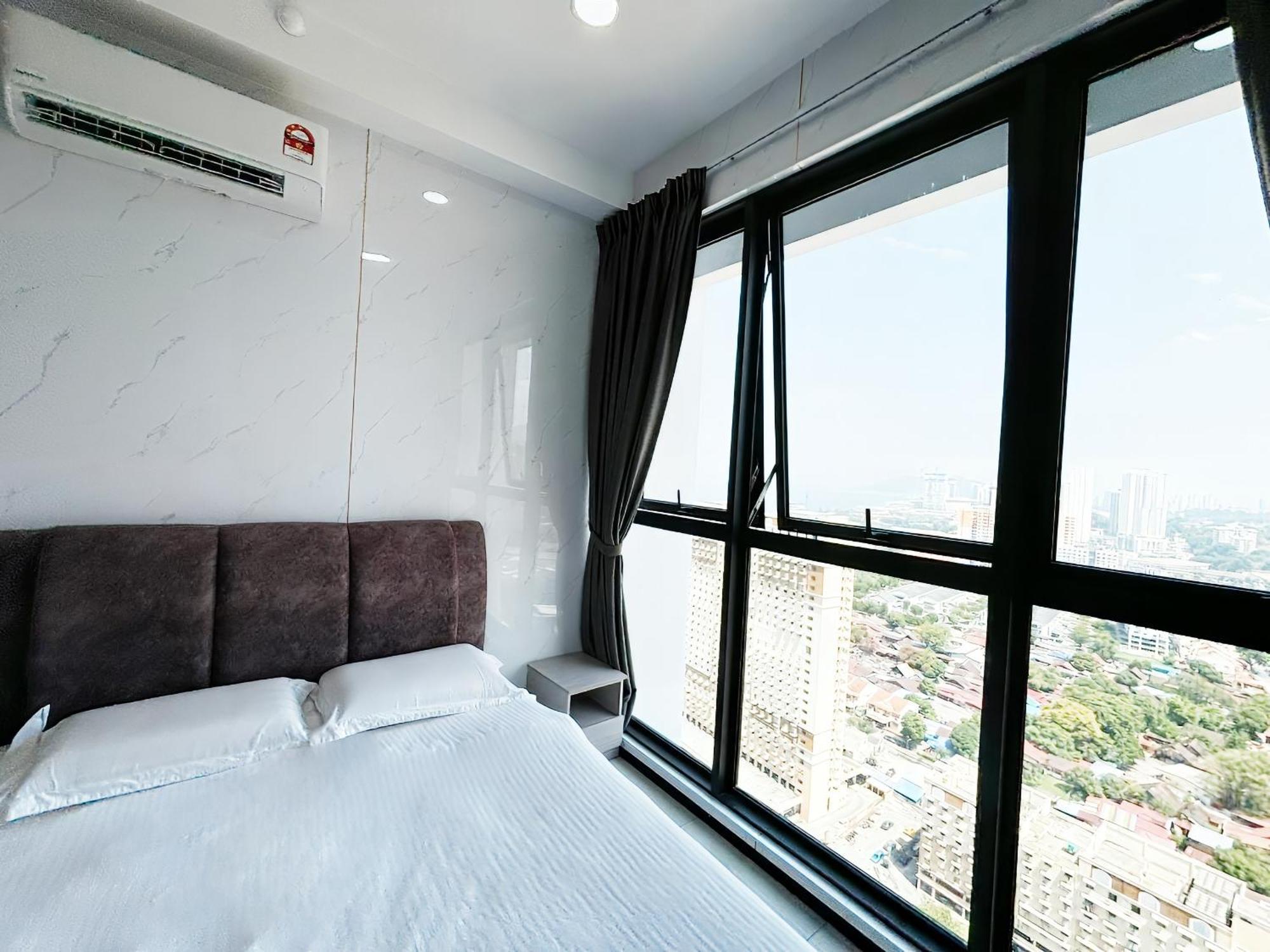 Urban Suites Two Or Three Bedroom Georgetown By Anc Jelutong Экстерьер фото